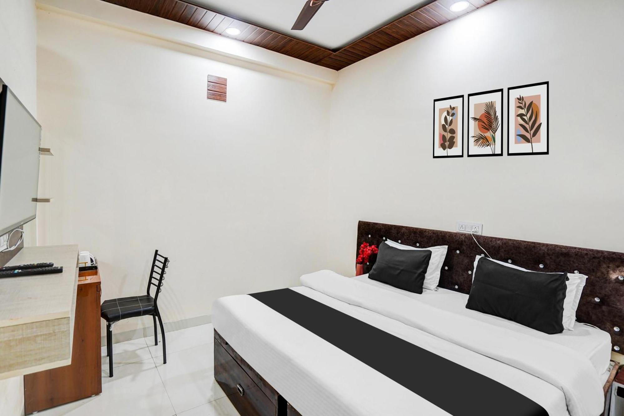 Super Hotel O Brilliant Convention Centre Formerly Madhur Shree Indore Dış mekan fotoğraf